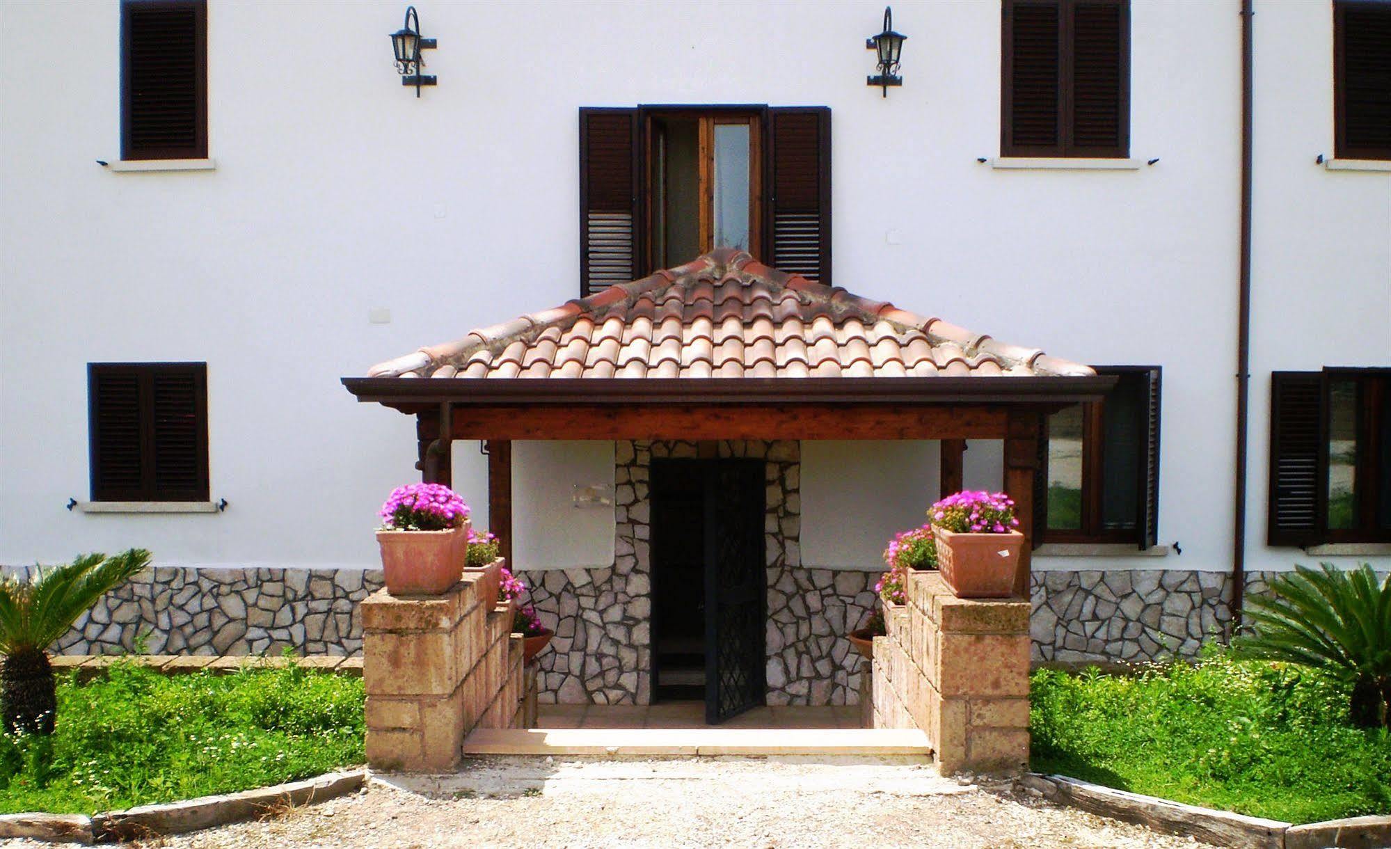 Agriturismo La Colombaia Capua Exterior photo
